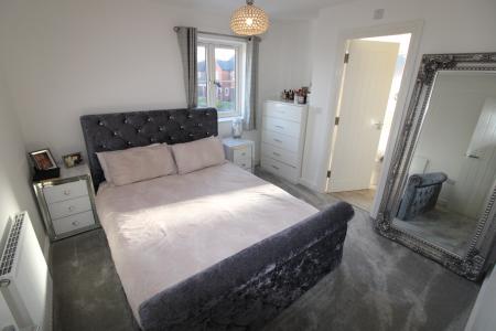 3 bedroom Detached house to let in Bittern View, Derbyshire, Willington, DE65