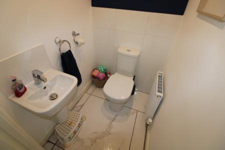 3 bedroom Detached house to let in Bittern View, Derbyshire, Willington, DE65