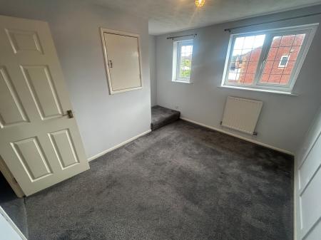 2 bedroom Semi-detached house to let in Fontwell Road, Burton Upon Trent, Branston, DE14