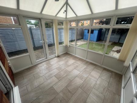 2 bedroom Semi-detached house to let in Fontwell Road, Burton Upon Trent, Branston, DE14