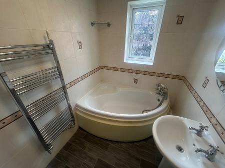 2 bedroom Semi-detached house to let in Fontwell Road, Burton Upon Trent, Branston, DE14