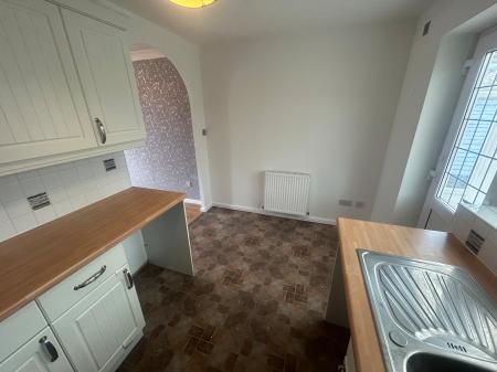 2 bedroom Semi-detached house to let in Fontwell Road, Burton Upon Trent, Branston, DE14