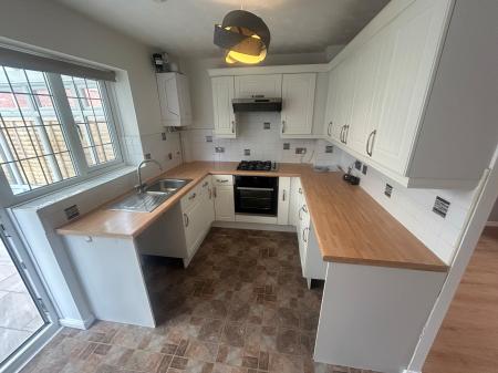 2 bedroom Semi-detached house to let in Fontwell Road, Burton Upon Trent, Branston, DE14