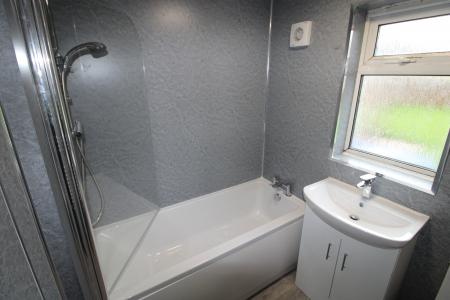 2 bedroom Apartment to let in Sycamore Road, Stapenhill, DE15