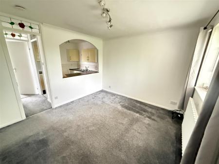 1 bedroom Apartment for sale in Westminster Drive, Stretton, Burton-On-Trent