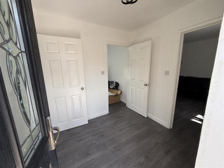 4 bedroom Semi-detached house for sale in Shakespeare Road, Burton Upon Trent