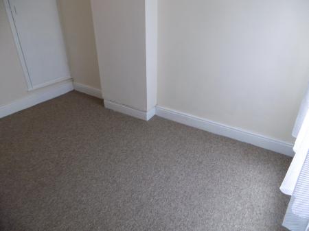 2 bedroom House to let in Glebe Street, Swadlincote, DE11