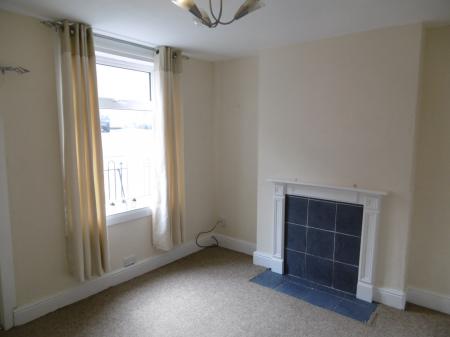 2 bedroom House to let in Glebe Street, Swadlincote, DE11