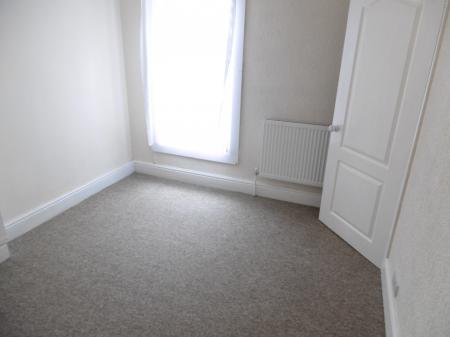 2 bedroom House to let in Glebe Street, Swadlincote, DE11