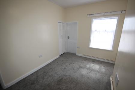 2 bedroom Terraced House to let in Clarence Street, Staffordshire, Burton upon Trent, DE14