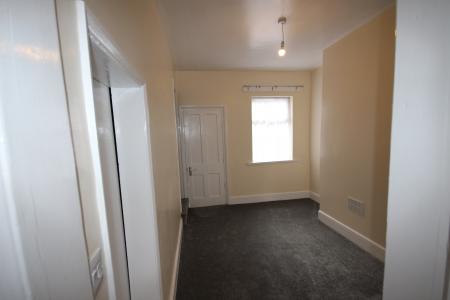 2 bedroom Terraced House to let in Clarence Street, Staffordshire, Burton upon Trent, DE14