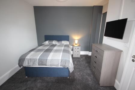 1 bedroom House share to let in Belvedere Road, Staffordshire, Burton upon Trent, DE13