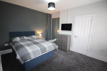 1 bedroom House share to let in Belvedere Road, Staffordshire, Burton upon Trent, DE13