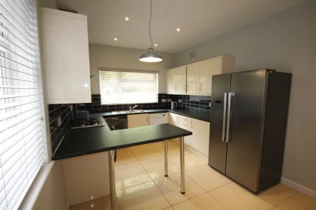 1 bedroom House share to let in Belvedere Road, Staffordshire, Burton upon Trent, DE13