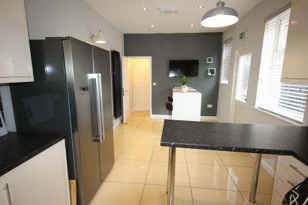 1 bedroom House share to let in Belvedere Road, Staffordshire, Burton upon Trent, DE13