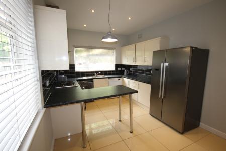 1 bedroom House share to let in Belvedere Road, Staffordshire, Burton upon Trent, DE13