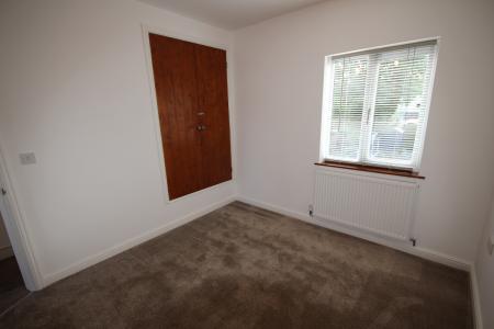 2 bedroom Terraced House to let in Bridge Street, Derbyshire, Castle Gresley, DE11