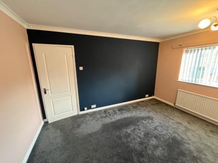 3 bedroom House to let in Eldon Street, Winshill, Burton upon Trent, DE15