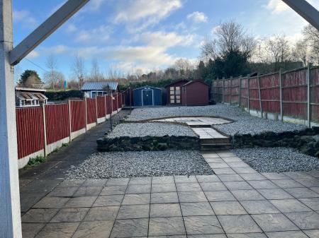 3 bedroom House to let in Eldon Street, Winshill, Burton upon Trent, DE15