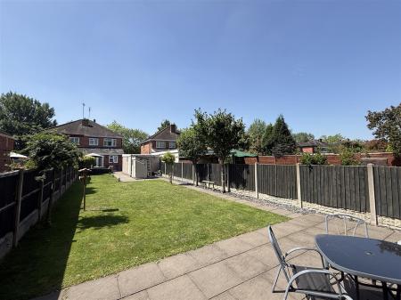 2 bedroom Semi-detached house for sale in Beech Avenue, Stretton, Burton-On-Trent