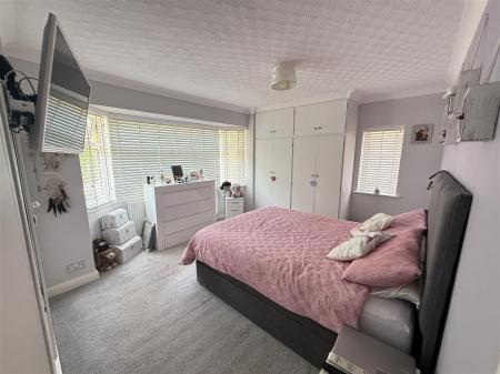2 bedroom Semi-detached house for sale in Beech Avenue, Stretton, Burton-On-Trent