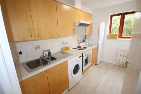 1 bedroom Flat to let in Birkdale Avenue, Burton Upon Trent, Branston, DE14