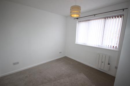 1 bedroom Flat to let in Birkdale Avenue, Burton Upon Trent, Branston, DE14