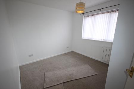 1 bedroom Flat to let in Birkdale Avenue, Burton Upon Trent, Branston, DE14