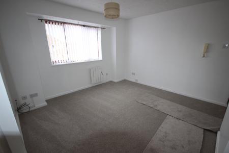 1 bedroom Flat to let in Birkdale Avenue, Burton Upon Trent, Branston, DE14