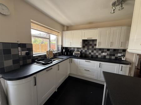 3 bedroom Semi-detached house for sale in Green Lane, Tutbury, Burton-On-Trent