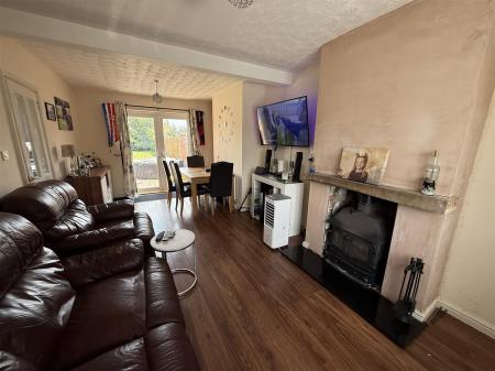 3 bedroom Semi-detached house for sale in Green Lane, Tutbury, Burton-On-Trent