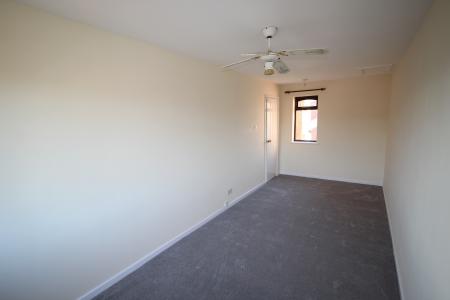 4 bedroom Detached house to let in Severn Close, Burton Upon Trent, Stretton, DE13