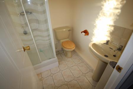 4 bedroom Detached house to let in Severn Close, Burton Upon Trent, Stretton, DE13