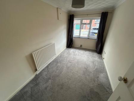 4 bedroom Detached house to let in Severn Close, Burton Upon Trent, Stretton, DE13