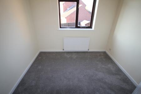 4 bedroom Detached house to let in Severn Close, Burton Upon Trent, Stretton, DE13