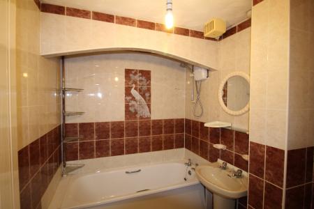 4 bedroom Detached house to let in Severn Close, Burton Upon Trent, Stretton, DE13