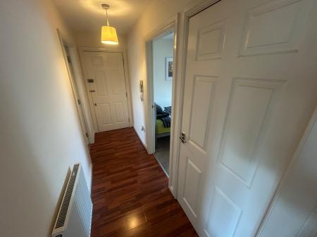 2 bedroom Flat to let in Wyggeston Street, Staffordshire, Burton upon Trent, DE13