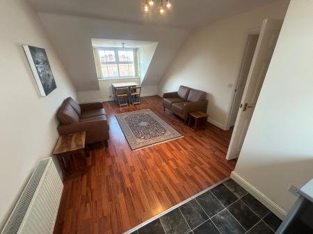 2 bedroom Flat to let in Wyggeston Street, Staffordshire, Burton upon Trent, DE13