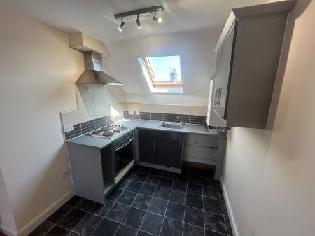 2 bedroom Flat to let in Wyggeston Street, Staffordshire, Burton upon Trent, DE13