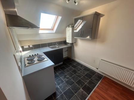 2 bedroom Flat to let in Wyggeston Street, Staffordshire, Burton upon Trent, DE13
