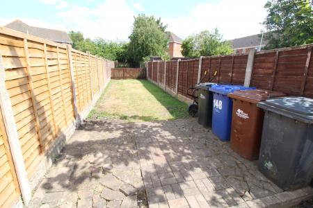2 bedroom Terraced House to let in Victoria Crescent, Staffordshire, Burton upon Trent, DE14