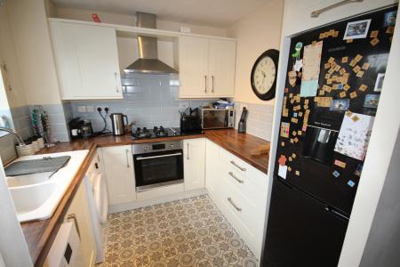 2 bedroom Terraced House to let in Caraway Drive, Burton Upon Trent, Branston, DE14