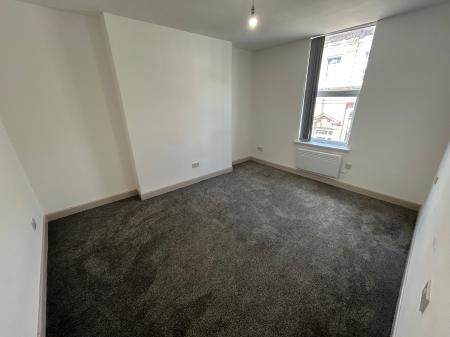 1 bedroom Flat to let in High Street, Staffordshire, Burton upon Trent, DE14