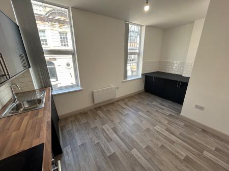 1 bedroom Flat to let in High Street, Staffordshire, Burton upon Trent, DE14