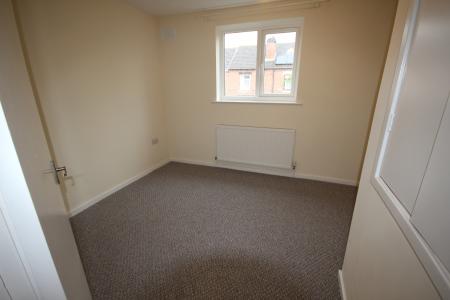 2 bedroom Terraced House to let in Wyggeston Street, Staffordshire, Burton upon Trent, DE13