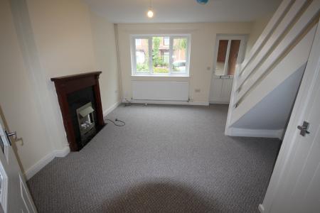 2 bedroom Terraced House to let in Wyggeston Street, Staffordshire, Burton upon Trent, DE13