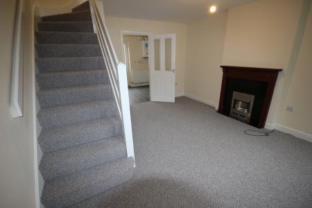 2 bedroom Terraced House to let in Wyggeston Street, Staffordshire, Burton upon Trent, DE13