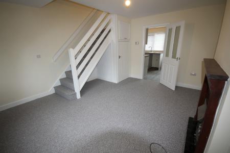 2 bedroom Terraced House to let in Wyggeston Street, Staffordshire, Burton upon Trent, DE13