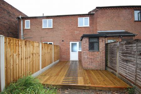 2 bedroom Terraced House to let in Wyggeston Street, Staffordshire, Burton upon Trent, DE13