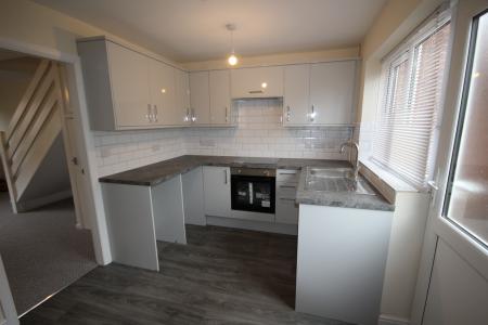 2 bedroom Terraced House to let in Wyggeston Street, Staffordshire, Burton upon Trent, DE13